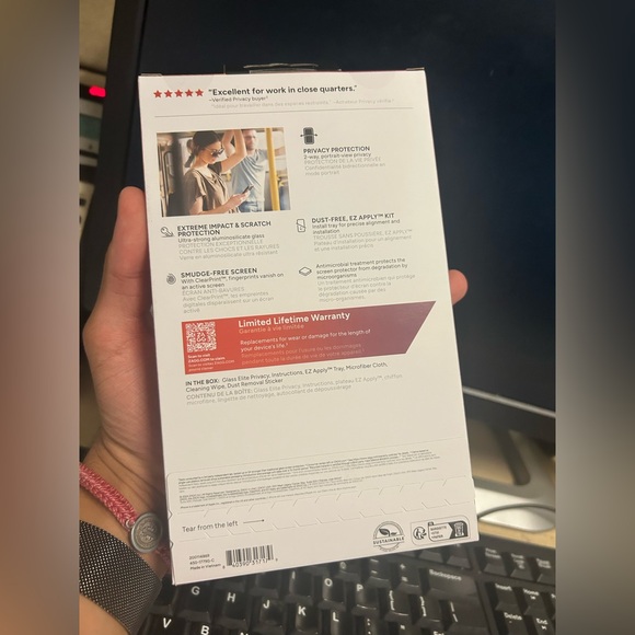 ZAGG - Glass Elite Privacy Apple iPhone 16 Pro Max - Tinted - Picture 2 of 6